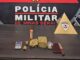 Homem é preso por tráfico de drogas no bairro Cartuxa, em Mariana Homem é preso por tráfico de drogas no Cartuxa, em Mariana