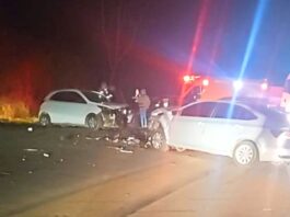 Itabirito: colisão entre carros deixa vítima presa às ferragens na BR-356, entre a UPA e o Jeca Tatu Itabirito: colisão entre carros deixa vítima presa às ferragens na BR-356, entre a UPA e o Jeca Tatu