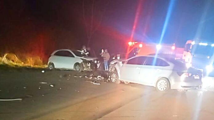 Itabirito: colisão entre carros deixa vítima presa às ferragens na BR-356, entre a UPA e o Jeca Tatu Itabirito: colisão entre carros deixa vítima presa às ferragens na BR-356, entre a UPA e o Jeca Tatu