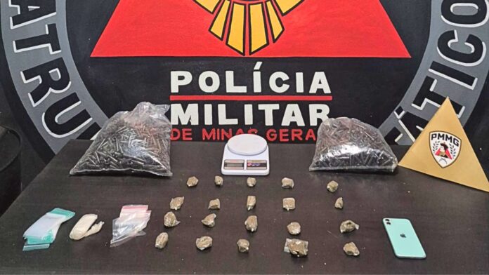 Mariana: denúncia leva PM a apreender adolescente (de 16 anos) por tráfico de drogas no Prainha Mariana: denúncia leva PM a apreender adolescente (de 16 anos) por tráfico de drogas no Prainha
