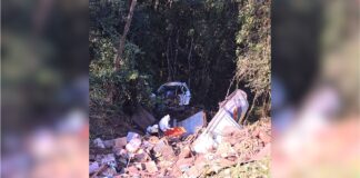 BR-356, Itabirito: caminhão com batatas bate e despenca em ribanceira de 100 metros na Serra da Santa BR-356, Itabirito: caminhão com batatas bate e despenca em ribanceira de 100 metros na Serra da Santa