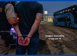 Coronel da reserva, que já trabalhou em Itabirito, é preso acusado de importunação sexual em ônibus Coronel da reserva, que já trabalhou em Itabirito, é preso acusado de importunação sexual em ônibus