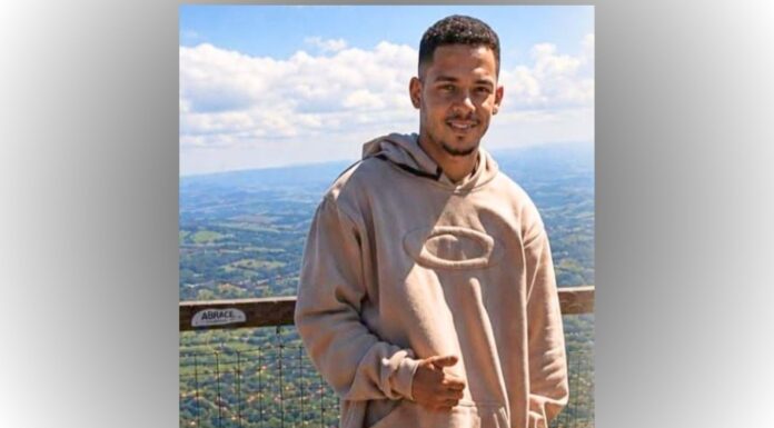 Jovem André, morto em acidente na BR-356 em Itabirito, é velado em Santo Antônio do Leite Jovem André, morto em acidente na BR-356 em Itabirito, é velado em Santo Antônio do Leite