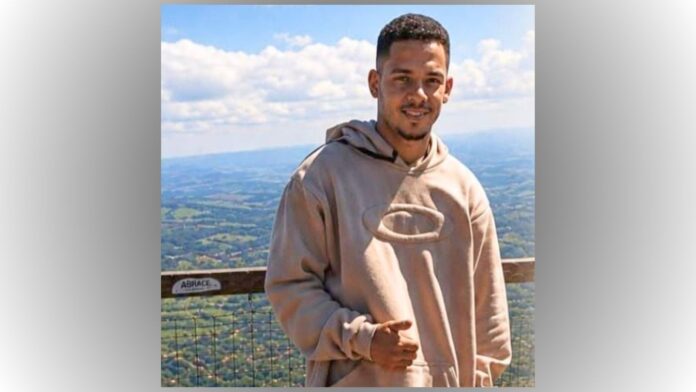 Jovem André, morto em acidente na BR-356 em Itabirito, é velado em Santo Antônio do Leite