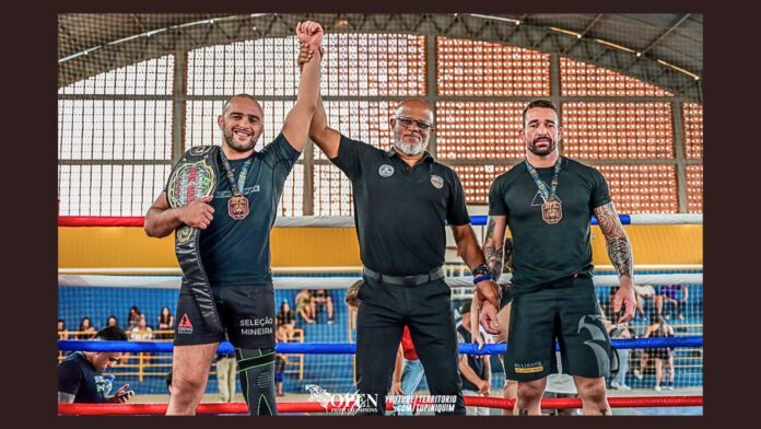 Mata-leão: Wesley Silva, de Itabirito, vence Open Fight Champions e mantém cinturão pelo 3º ano consecutivo