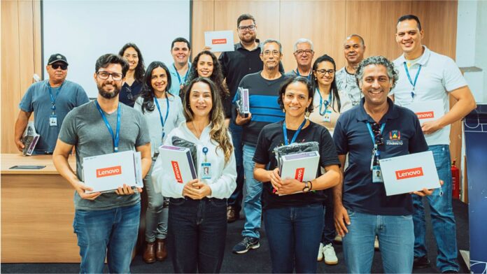 Prefeitura entrega tablets para modernizar rotina dos profissionais da Saúde em Itabirito Prefeitura entrega tablets para modernizar rotina dos profissionais da Saúde em Itabirito