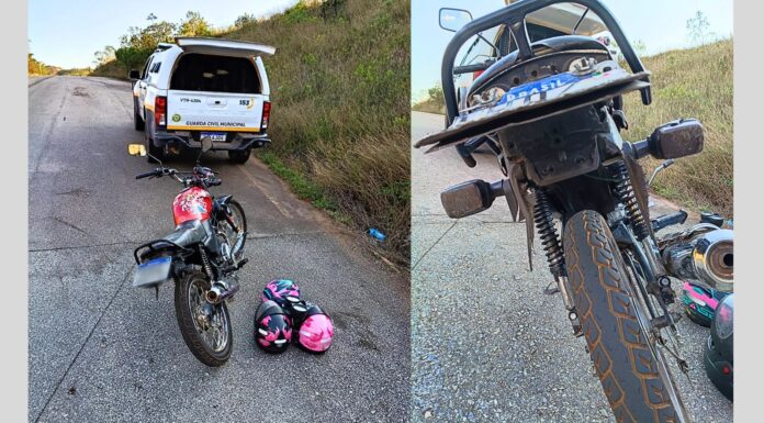Itabirito: no Saboeiro, jovem é preso pela GCM por encobertar placa da moto com fita isolante Itabirito: no Saboeiro, jovem é preso pela GCM por adulteração de placa de motocicleta