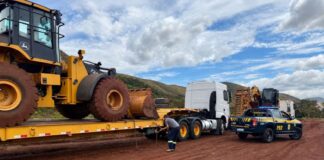 BR-040: PRF apreende máquinas usadas em extração ilegal de minério em Itabirito BR-040: PRF apreende máquinas usadas em extração ilegal de minério em Itabirito