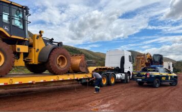BR-040: PRF apreende máquinas usadas em extração ilegal de minério em Itabirito BR-040: PRF apreende máquinas usadas em extração ilegal de minério em Itabirito