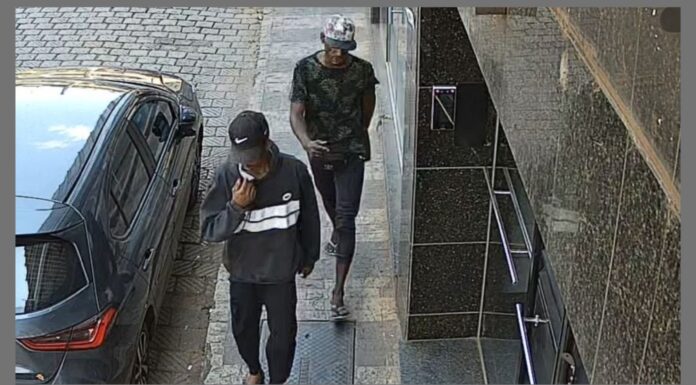 Itabirito: um dos suspeitos de tentar furtar moto perto da Padaria do Charles é pego pela GCM Itabirito: um dos suspeitos de tentar furtar moto perto da Padaria do Charles é pego pela GCM