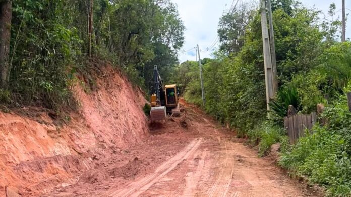 Ouro Preto: estrada entre Cachoeira do Campo e Serra do Siqueira receberá 4 km de pavimentação
