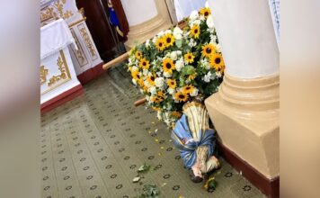 Jovem é preso após chutar imagem de Nossa Senhora do Rosário em igreja de MG Jovem é preso após chutar imagem de Nossa Senhora do Rosário em igreja de MG