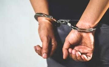 Mariana: homem é preso pela GCM por agredir companheira durante discussão sobre futebol Mariana: homem é preso pela GCM por agredir companheira durante discussão sobre futebol