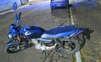 Itabirito: moto furtada é encontrada danificada no Capanema Itabirito: moto furtada é encontrada danificada no Capanema