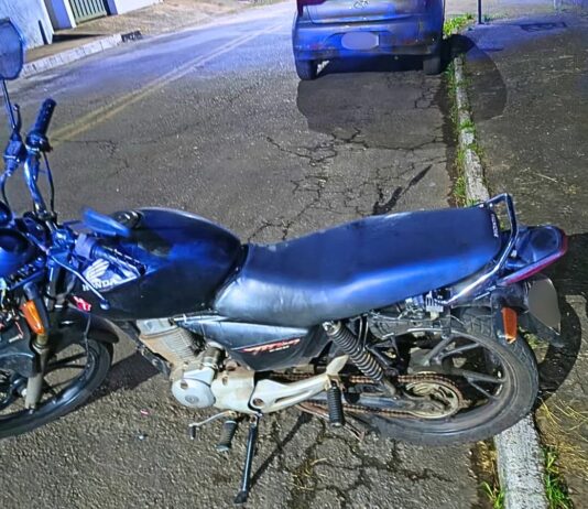 Itabirito: moto furtada é encontrada danificada no Capanema Itabirito: moto furtada é encontrada danificada no Capanema