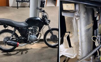 Adolescente é apreendido com moto furtada no Centro de Itabirito Adolescente é apreendido com moto furtada no Centro de Itabirito