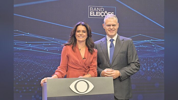 Adriana Araújo, que mediou o 1º debate entre Flávio e Lula, é prata da casa em Itabirito